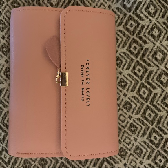 Forever, lovely wallet NWOT - Picture 3 of 4